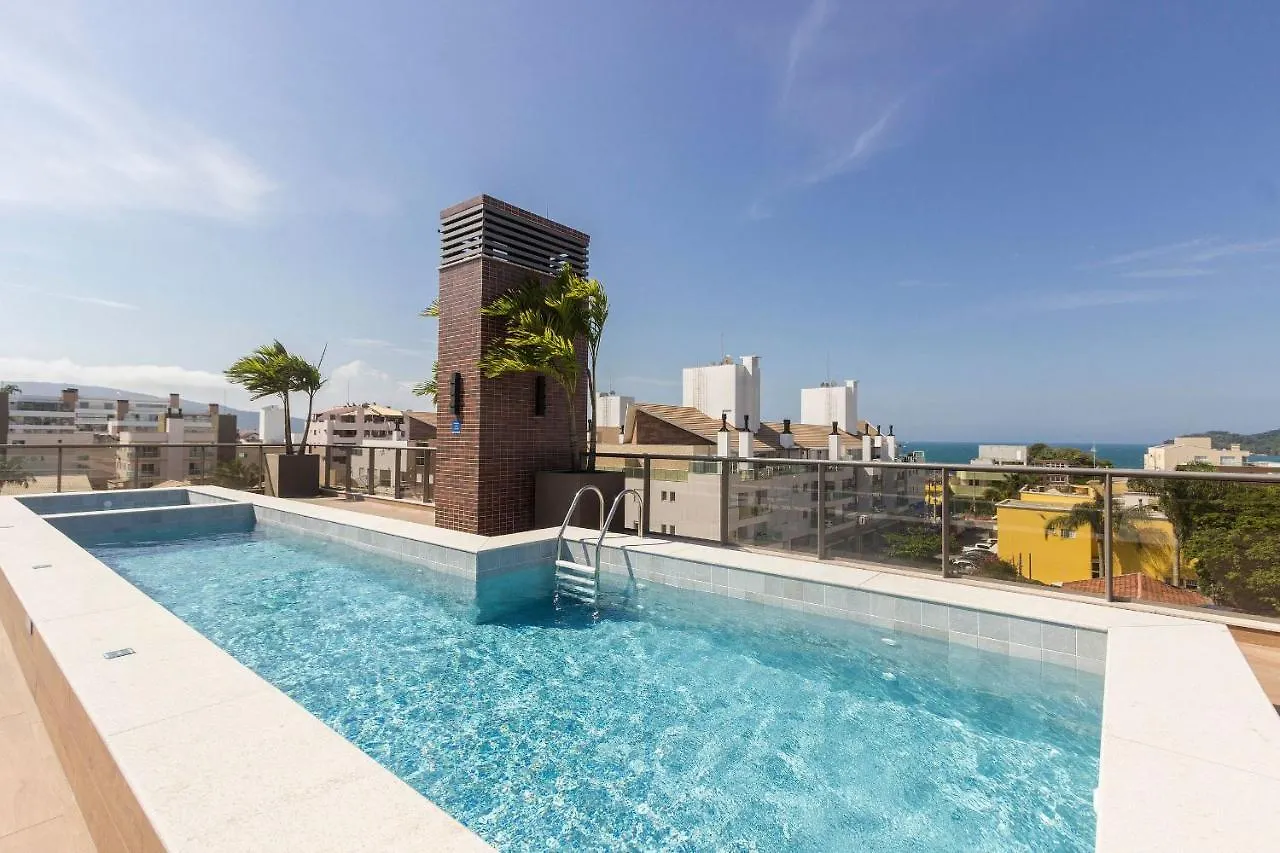 Porto Madero 204 - Apartamento Moderno Em Condominio Com Piscina E Academia No Rooftop No Centro De Bombinhas. Bombinhas