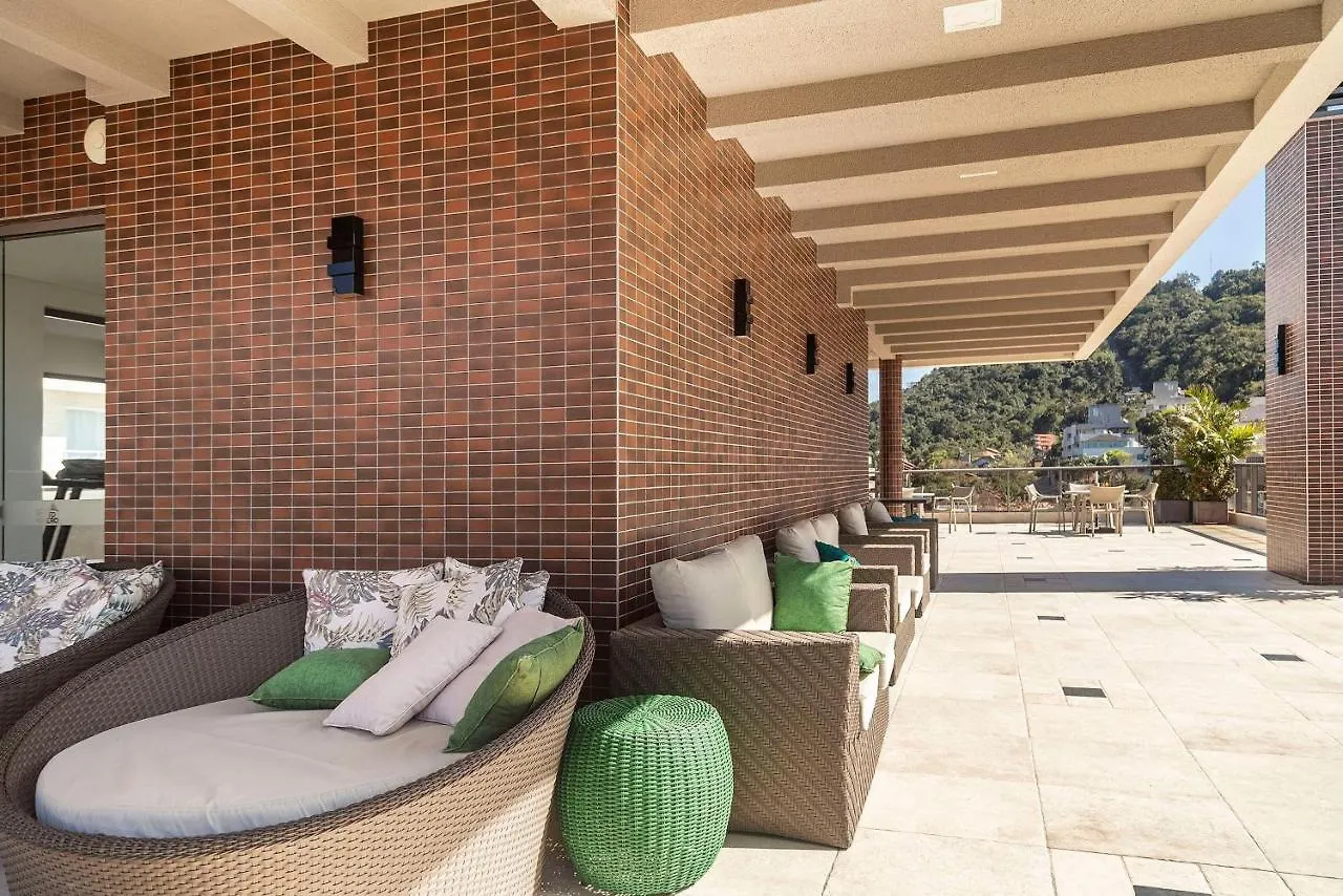 דירה Porto Madero 204 - Apartamento Moderno Em Condominio Com Piscina E Academia No Rooftop No Centro De Bombinhas. ברזיל